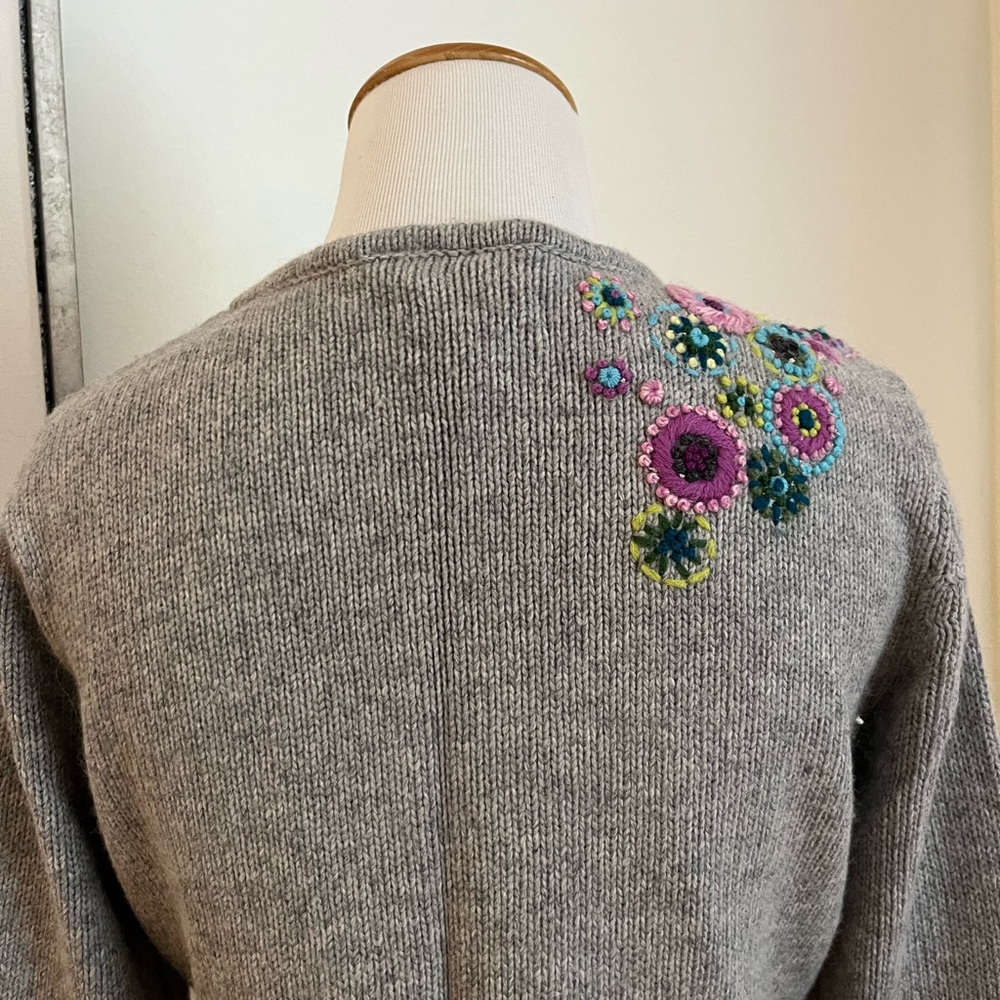 Talbots Petites Gray Button Front Embroidered Car… - image 4